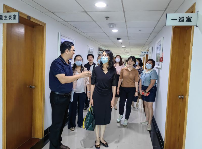 课题组参观致公党厦门市委会机关.jpg 课题组参观致公党厦门市委会机关.jpg